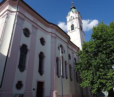 Frauenkirche in Günzburg von aussen